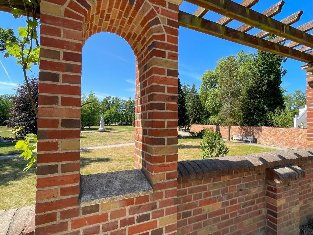 Zuarin Gewölbekeller: Schlossgartenblick Mit E-ladestation Apartment Schwerin (Mecklenburg-Vorpommern)